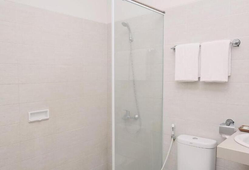 Номер Deluxe, Cengkareng Transit