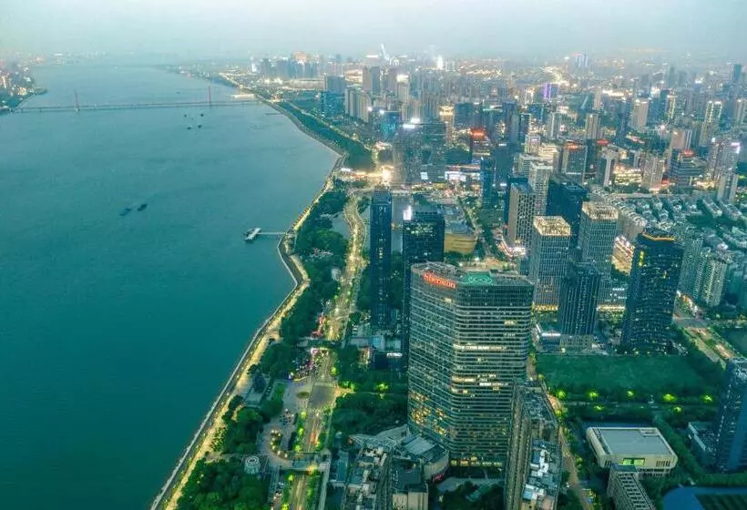 キングサイズベッドのクラシックルーム, Sheraton Grand Hangzhou Binjiang
