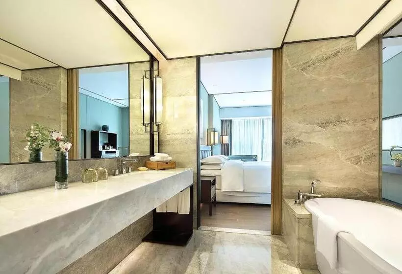キングサイズベッドのクラブルーム, Sheraton Grand Hangzhou Binjiang