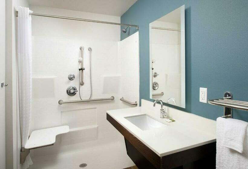 适合残疾人使用的标准间, Woodspring Suites Fargo North Near Ndsu