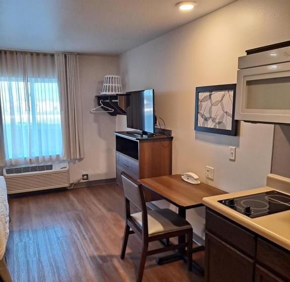 חדר סטנדרט שתי מיטות זוגיות, Woodspring Suites Fargo North Near Ndsu