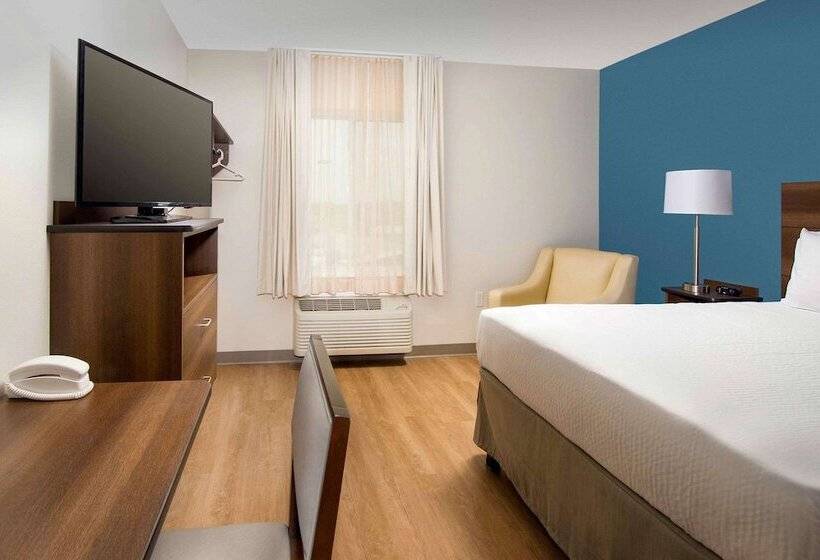 带2个双人床的标准工作室, Woodspring Suites Fargo North Near Ndsu