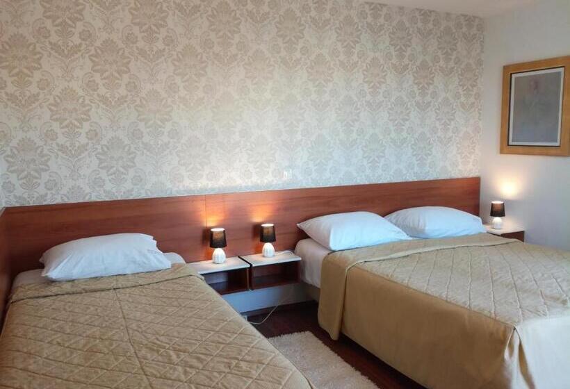 스탠다드 트리플 룸, Zadar