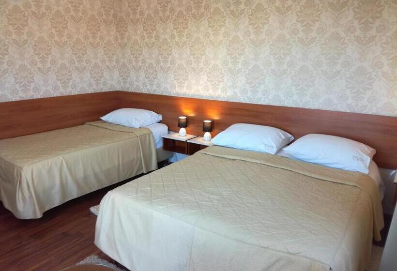 스탠다드 트리플 룸, Zadar