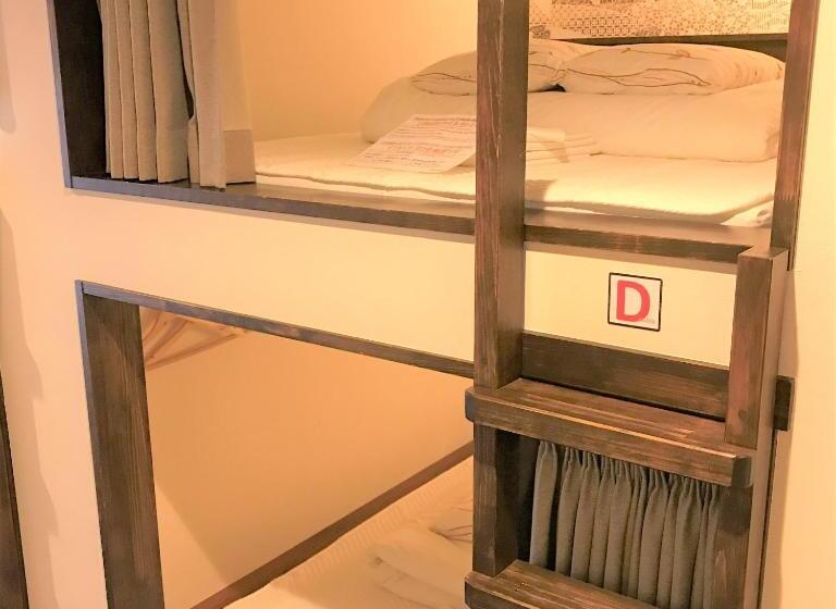 Кровать в Общей Комнате, K S House Fuji View   Travelers Hostel