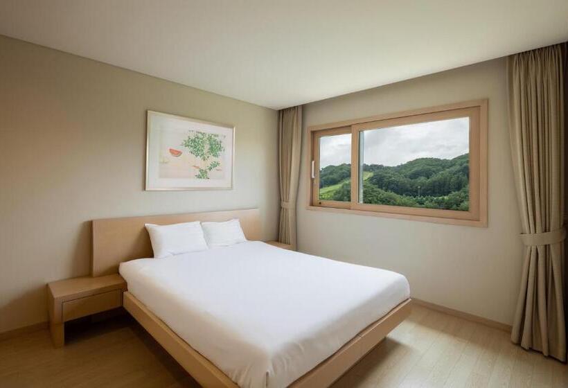 חדר סטנדרט מיטה זוגית, Oak Valley Resort