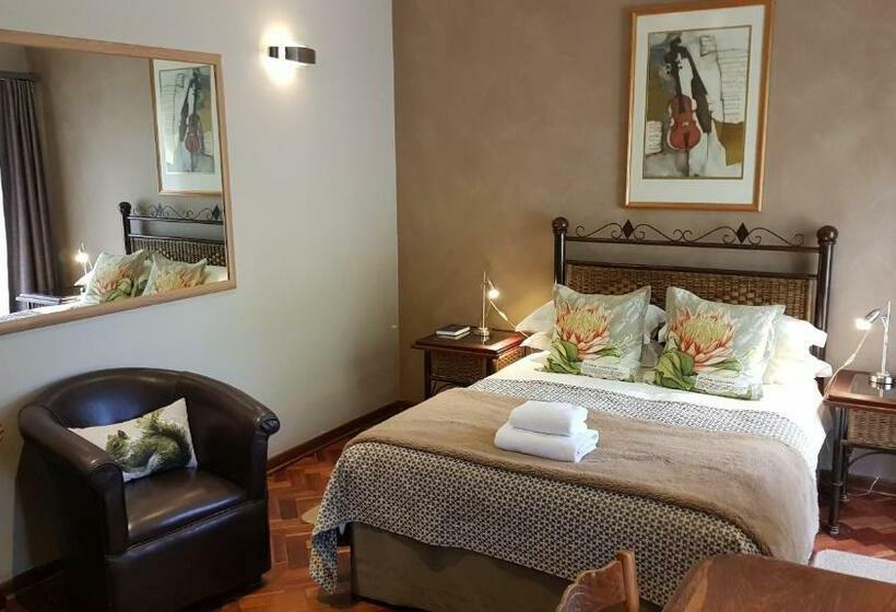 חדר משפחתי, Dias Guest House