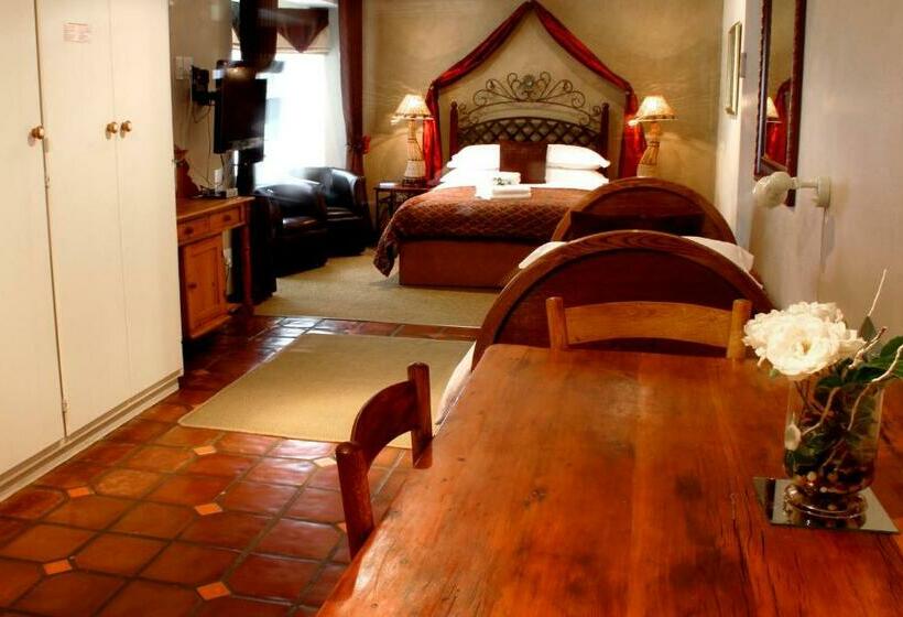 家庭间, Dias Guest House