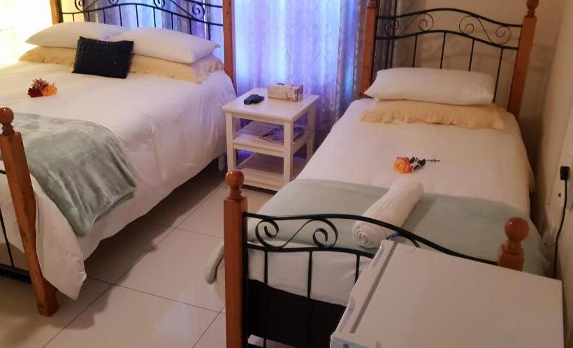 Номер Deluxe, Ebenezer Guesthouse Bluewater Bay