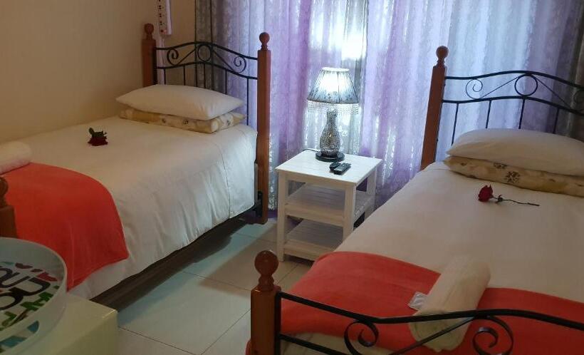 Номер Economy, Ebenezer Guesthouse Bluewater Bay