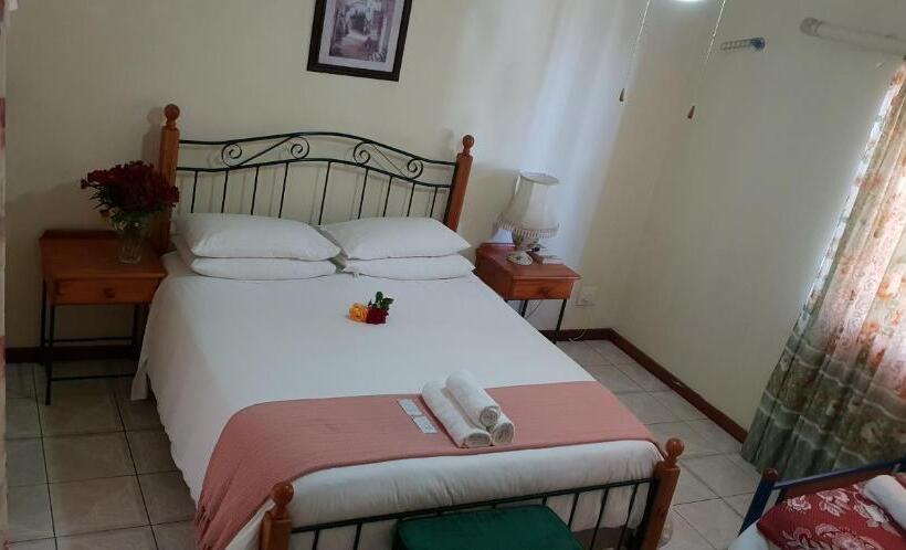 Семейный Полулюкс, Ebenezer Guesthouse Bluewater Bay