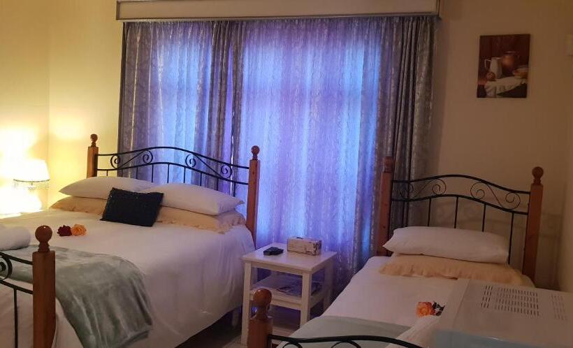 Семейный Полулюкс, Ebenezer Guesthouse Bluewater Bay