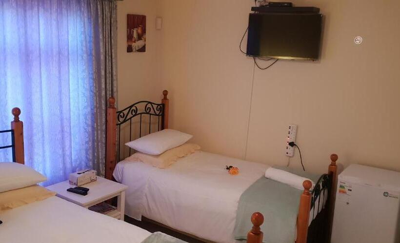 Семейный Полулюкс, Ebenezer Guesthouse Bluewater Bay