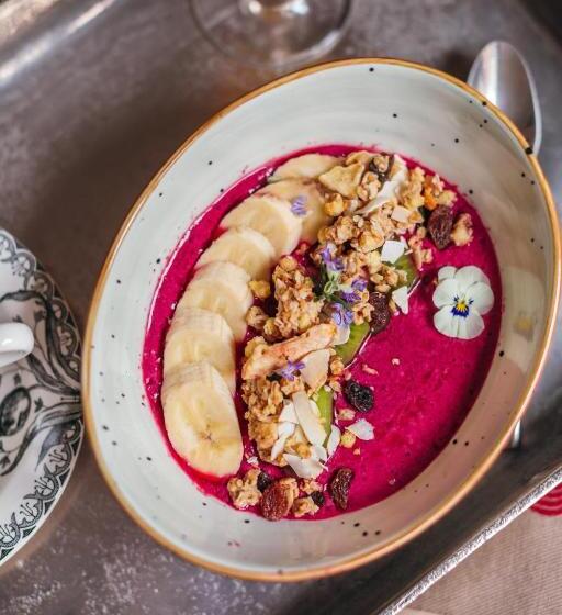 标准间, Prijeko Palace