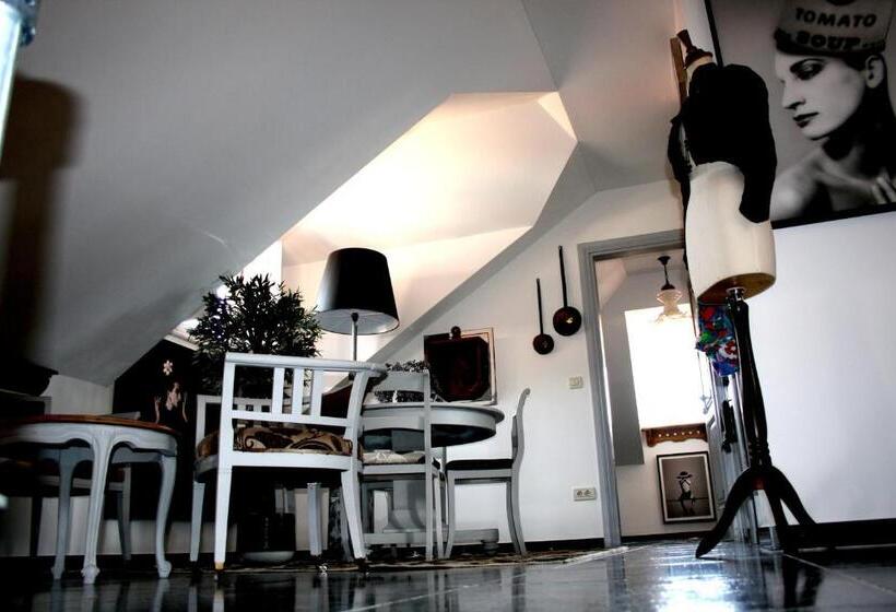 家庭公寓, Prijeko Palace