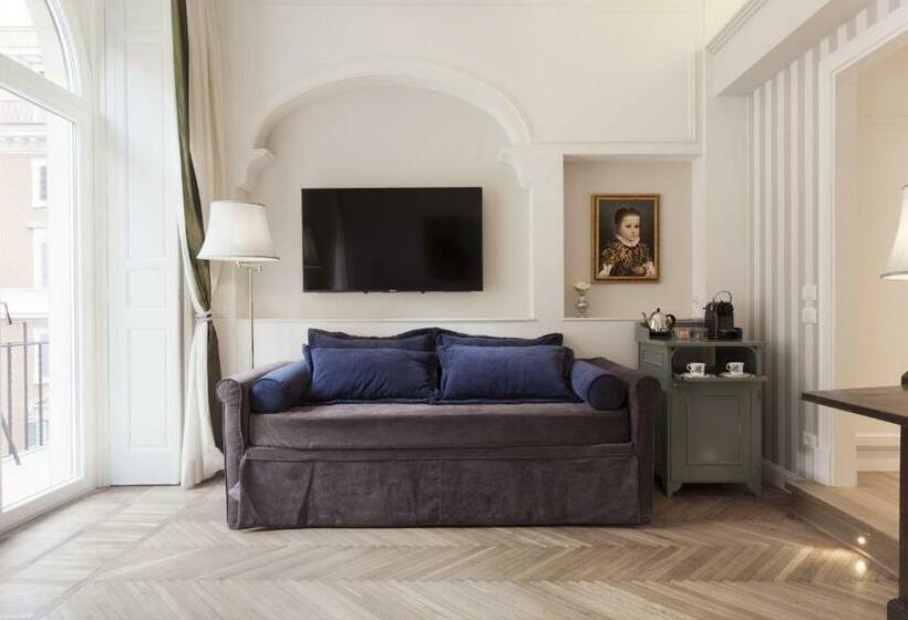 سوییت جونیور با بالکن, Relais Donna Lucrezia