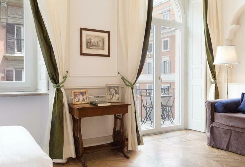 سوییت جونیور با بالکن, Relais Donna Lucrezia