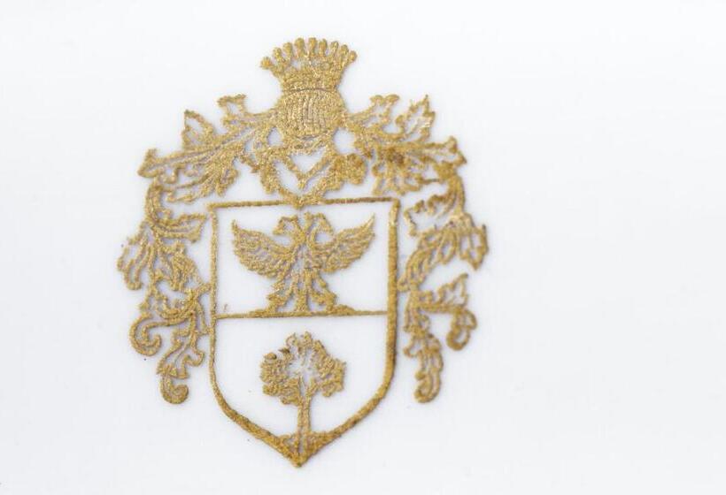 سوییت جونیور با بالکن, Relais Donna Lucrezia