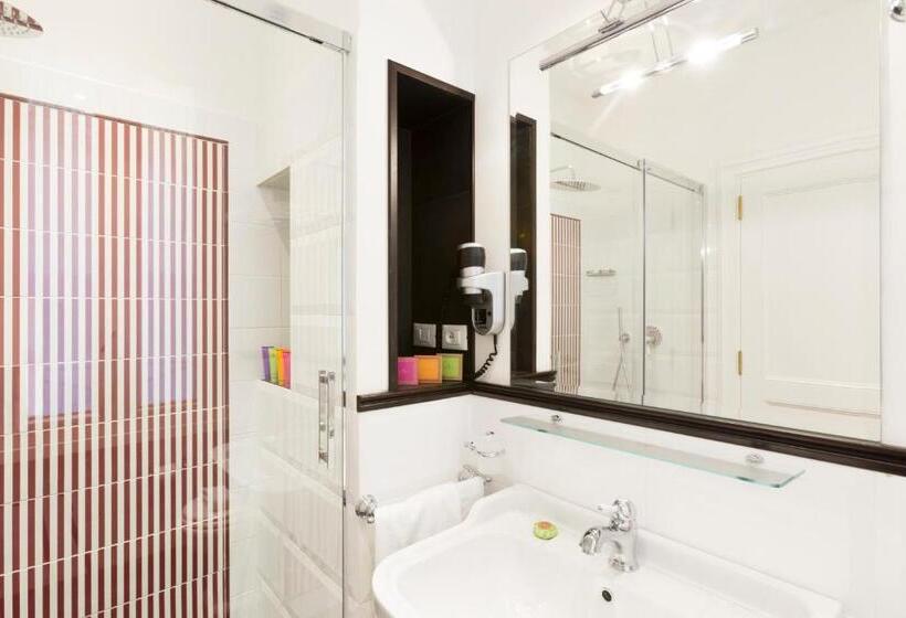 اتاق لوکس, Relais Donna Lucrezia