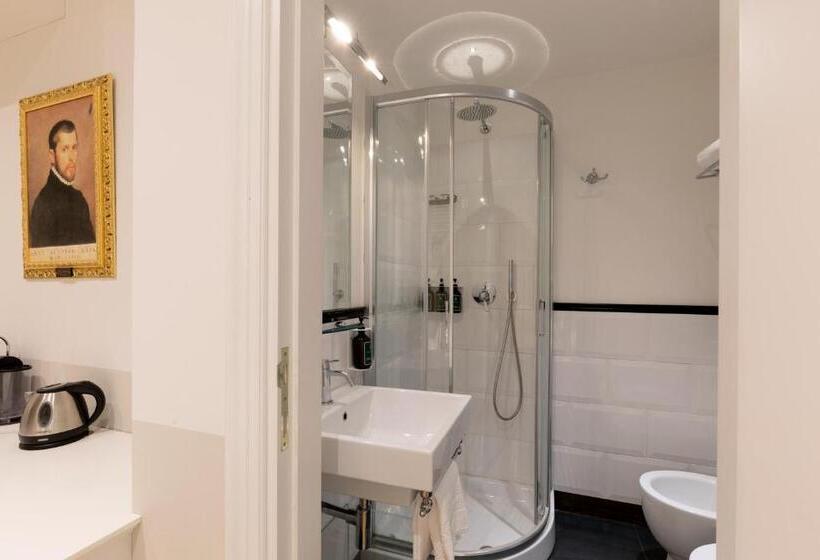 اتاق استاندارد یک نفره, Relais Donna Lucrezia