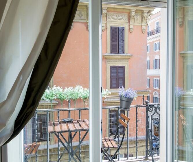 سوییت جونیور با بالکن, Relais Donna Lucrezia