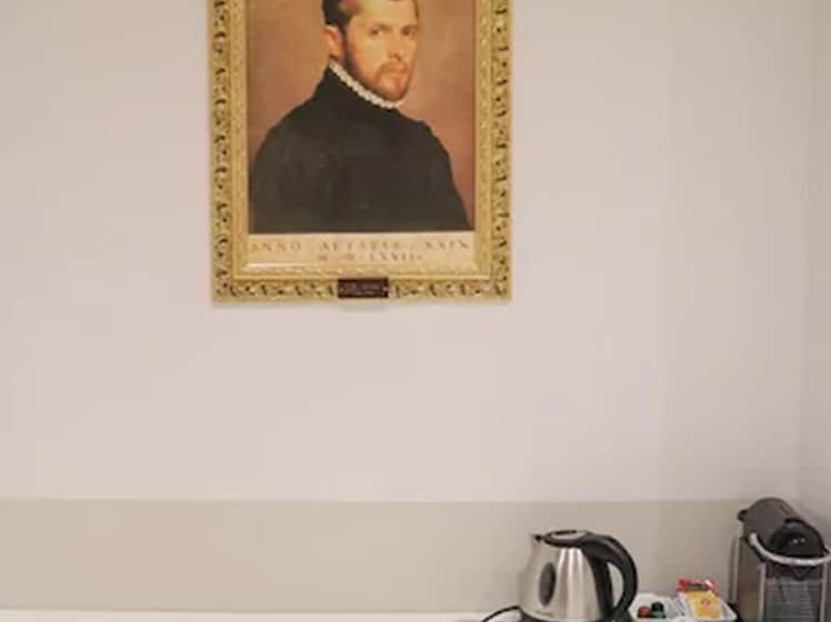 اتاق استاندارد یک نفره, Relais Donna Lucrezia