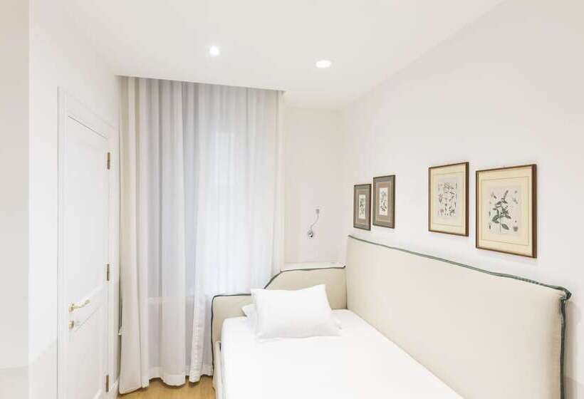 اتاق استاندارد یک نفره, Relais Donna Lucrezia