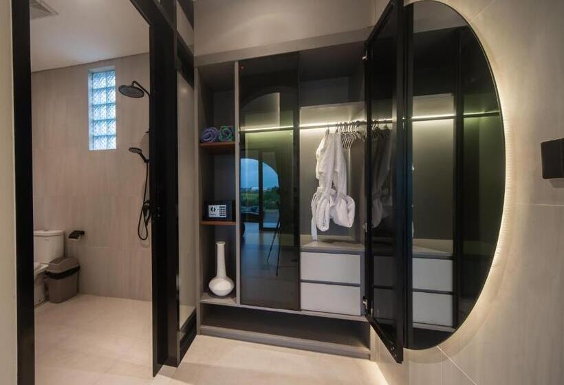 带大床的复式套间, Alsava Villa And Suites Canggu