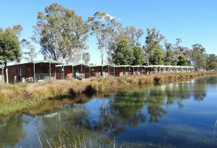 کابین, Victoria Lake Holiday Park
