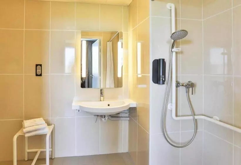 Standard-invahuone, B&b Hotel La Roche Sur Yon