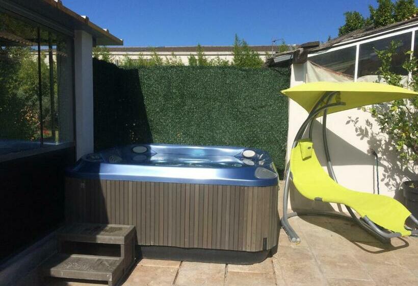 침실 2개 주택, Les Chambres De Naevag