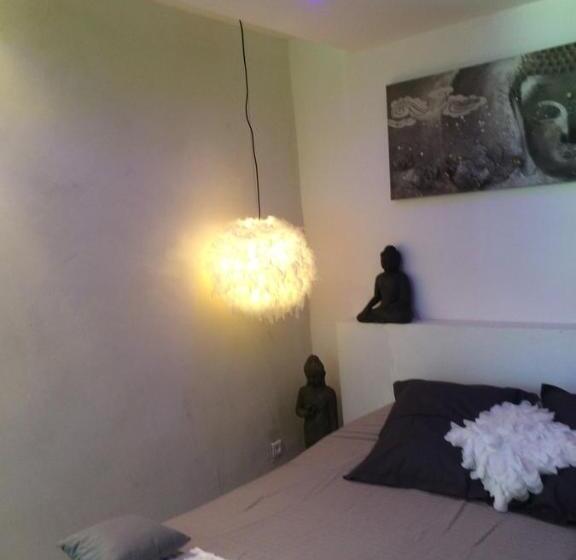 침실 2개 주택, Les Chambres De Naevag