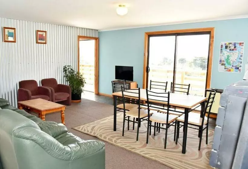 Standard-huone Merinäkymä Parveke, Bicheno Backpackers Hostel