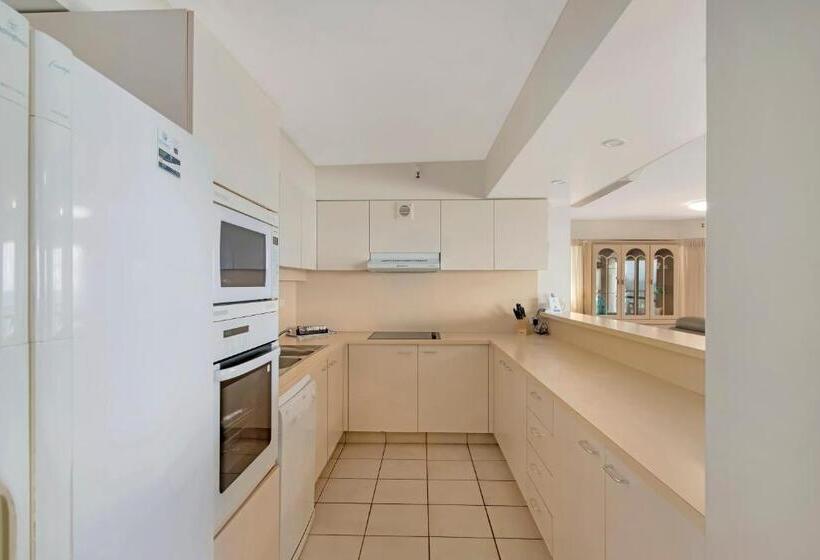 شقة 3 غرف مطلة على البحر, Burleigh Esplanade Apartments