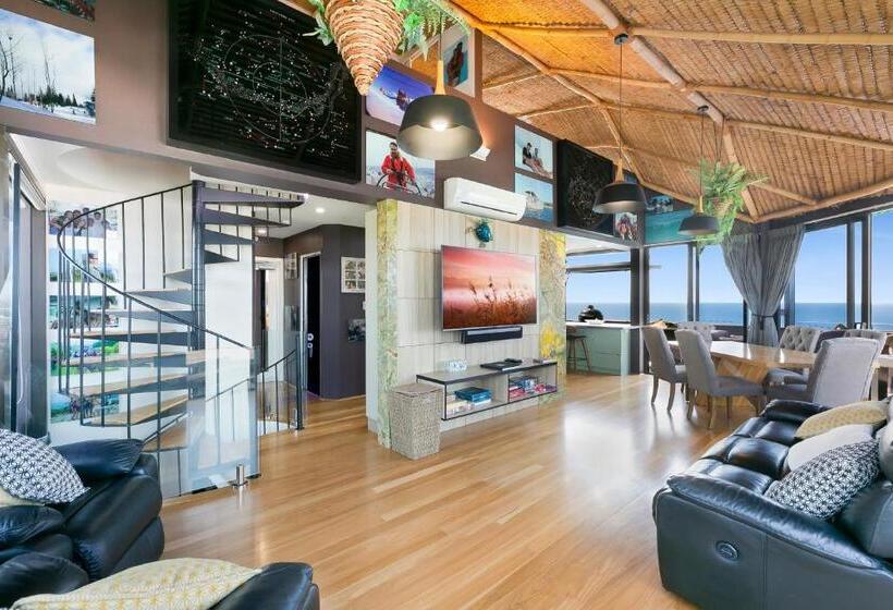 غرفة دور أخير, Burleigh Esplanade Apartments