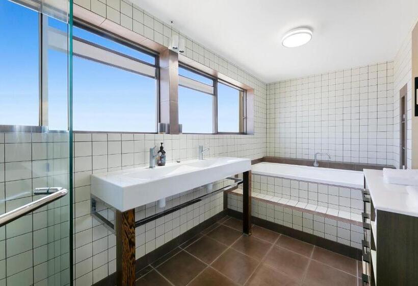 شقة دور أخير غرفة نوم واحدة, Burleigh Esplanade Apartments