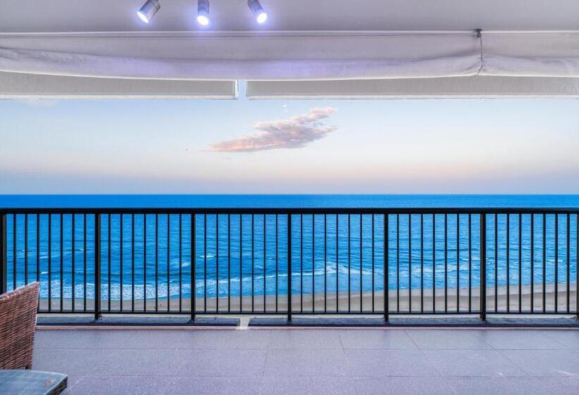 شقة دور أخير غرفة نوم واحدة, Burleigh Esplanade Apartments