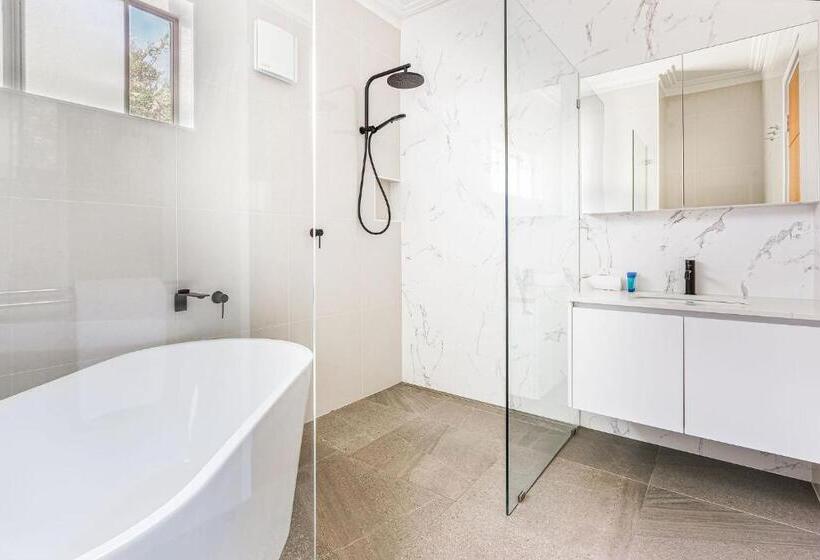 침실 2개 아파트, Canal Rocks Beachfront Apartments