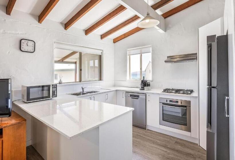 Апартаменты 1 Спальня Вид на Сад, Canal Rocks Beachfront Apartments