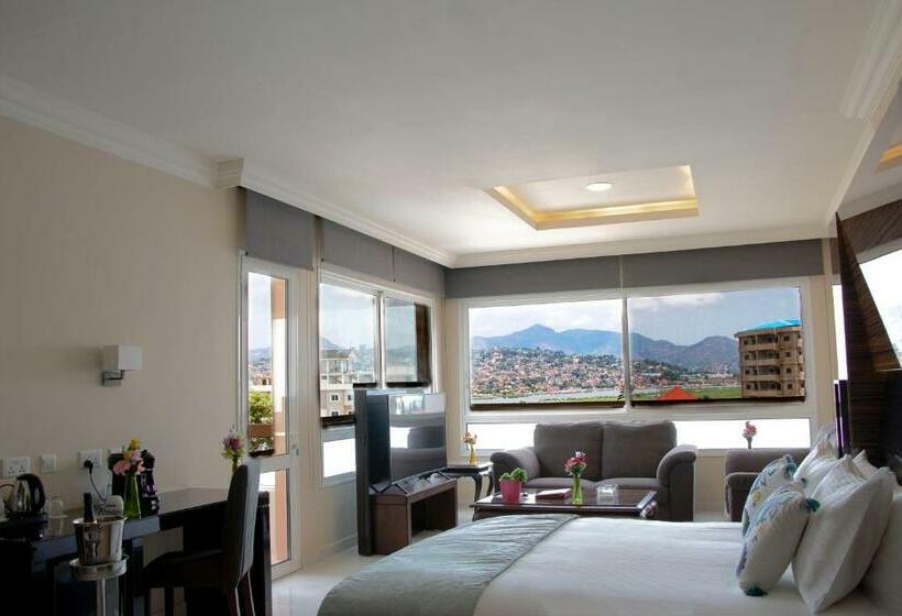 سوییت اجرایی, Home Suites Boutique Hotel Freetown