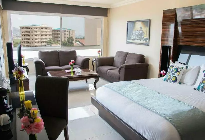 سوییت اجرایی, Home Suites Boutique Hotel Freetown
