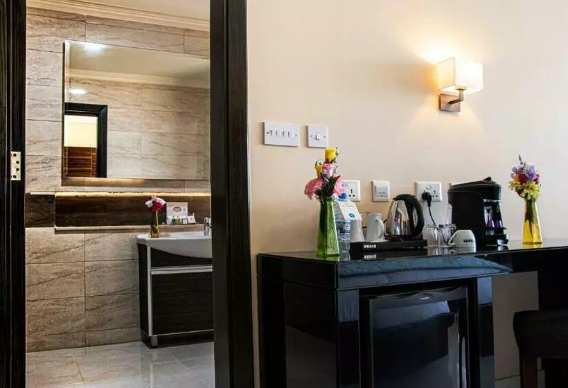 سوییت اجرایی, Home Suites Boutique Hotel Freetown