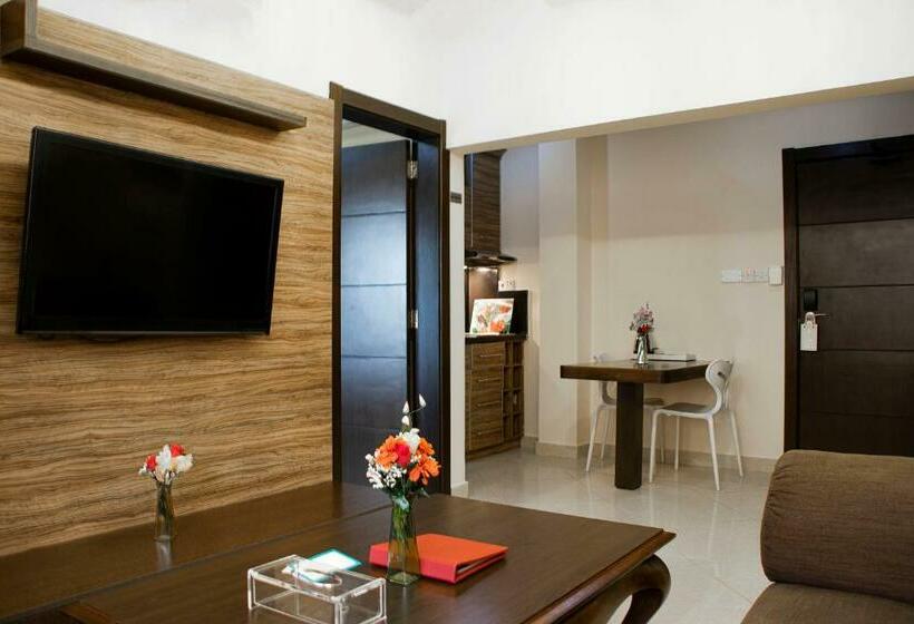 سوئیت سینیور, Home Suites Boutique Hotel Freetown