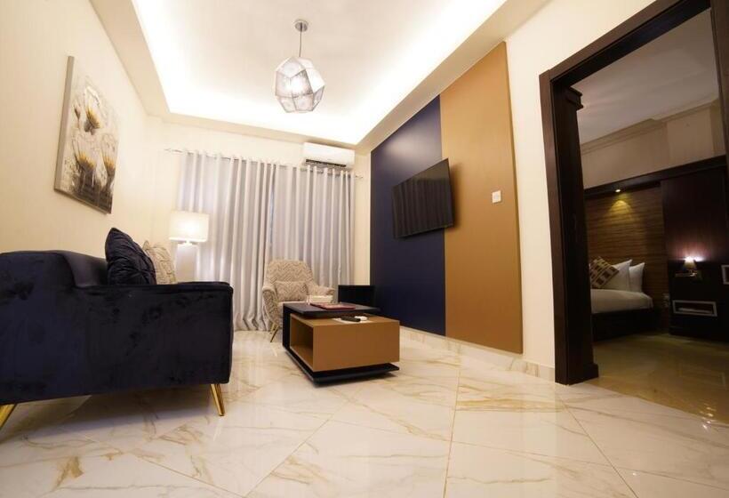 سوئیت سینیور, Home Suites Boutique Hotel Freetown