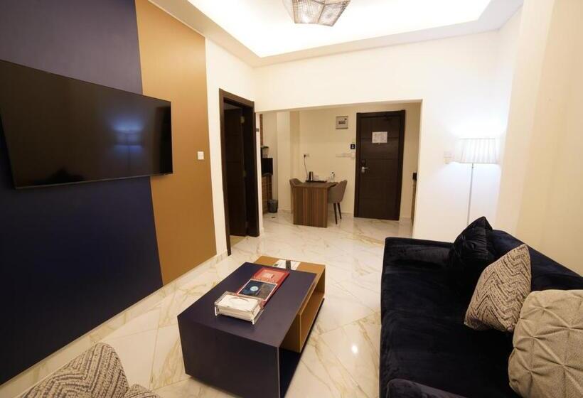 سوئیت سینیور, Home Suites Boutique Hotel Freetown