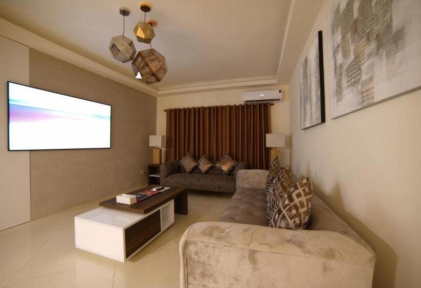 سوییت, Home Suites Boutique Hotel Freetown