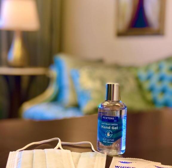 اتاق لوکس, Home Suites Boutique Hotel Freetown