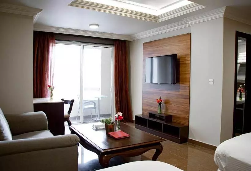 اتاق کلاب, Home Suites Boutique Hotel Freetown