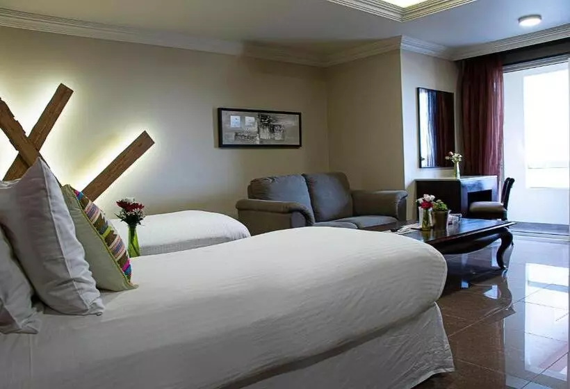 اتاق کلاب, Home Suites Boutique Hotel Freetown