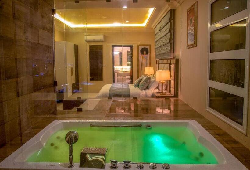 سوئیت پرزیدنت, Home Suites Boutique Hotel Freetown